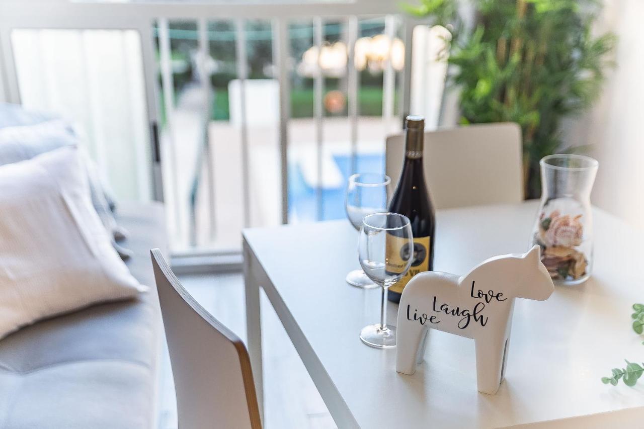 Sun Coast Benalmádena -- Superb studio with 4 pools, gardens&breakfast Exterior foto