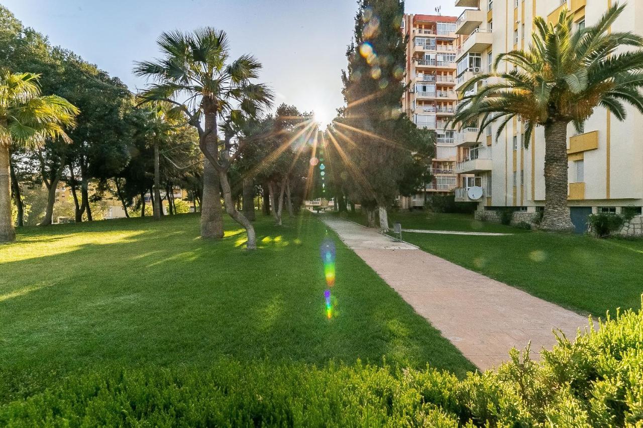 Sun Coast Benalmádena -- Superb studio with 4 pools, gardens&breakfast Exterior foto