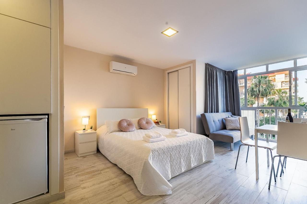 Sun Coast Benalmádena -- Superb studio with 4 pools, gardens&breakfast Exterior foto
