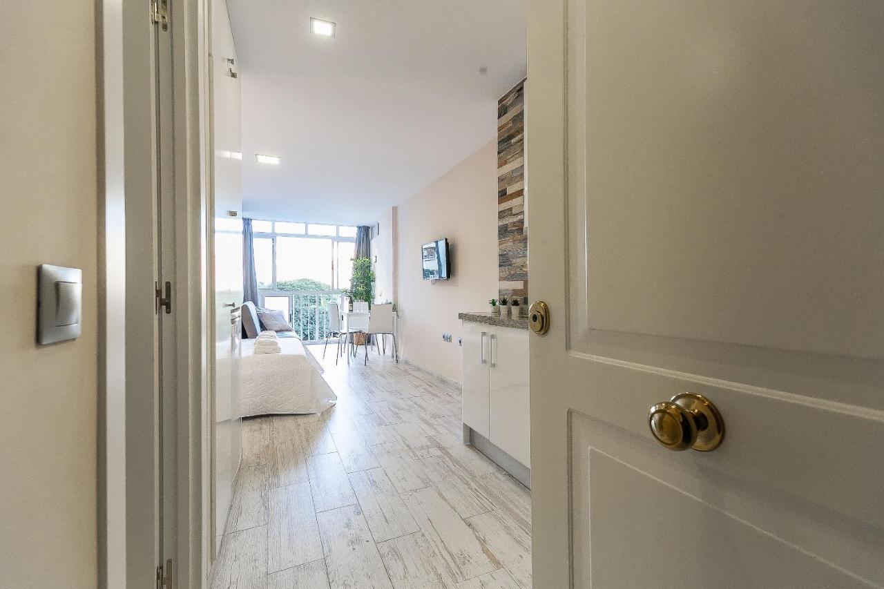Sun Coast Benalmádena -- Superb studio with 4 pools, gardens&breakfast Exterior foto
